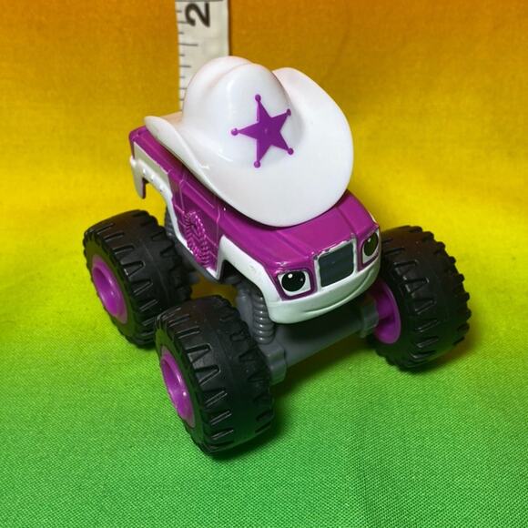 Blaze and the Monster Machines truck starla A-3 - Picture 2 of 2